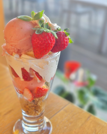 いちごパフェ